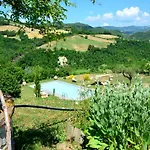 Hotel La Pace Belforte allʼIsauro