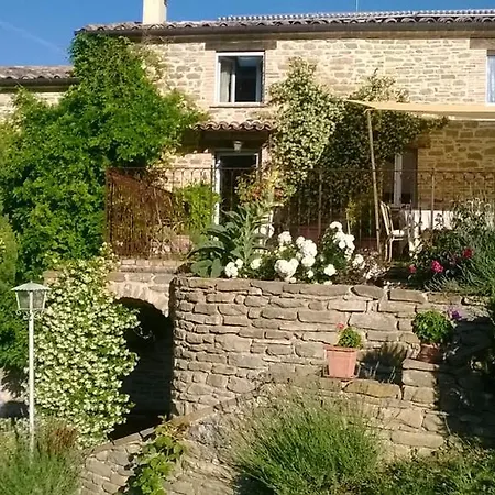 فندق La Pace Belforte allʼIsauro