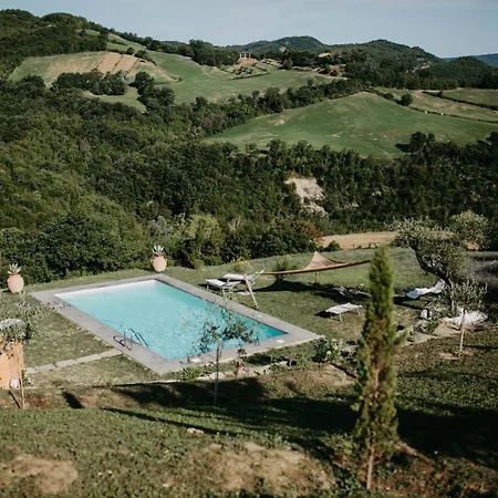 La Pace 3* Belforte allʼIsauro