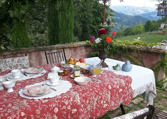 La Pace Hotel Belforte allʼIsauro